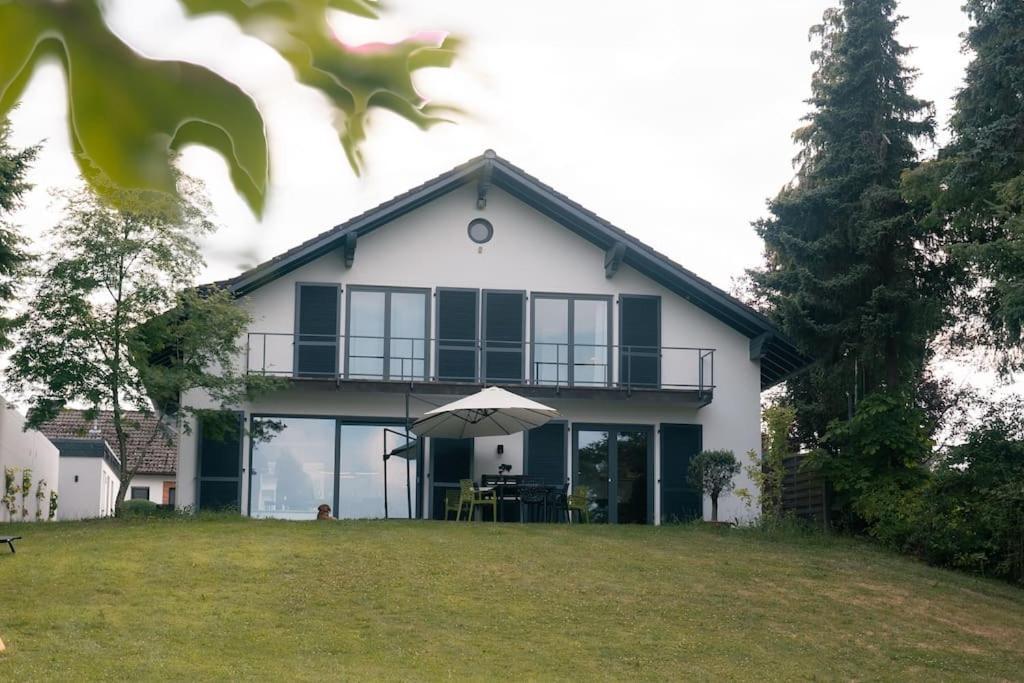 Eifel21 - Stilvolles Haus In Der Vulkaneifel Bleckhausen エクステリア 写真